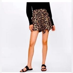 Zara Shorts Paper Bag Waist High Rise Animal Print Size XS
